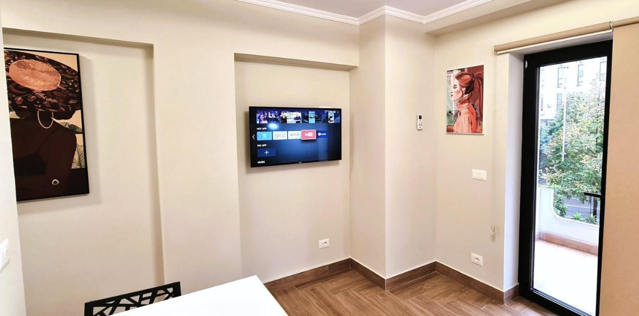 טיראנה 2V1 - Center Apartment 1 מראה חיצוני תמונה