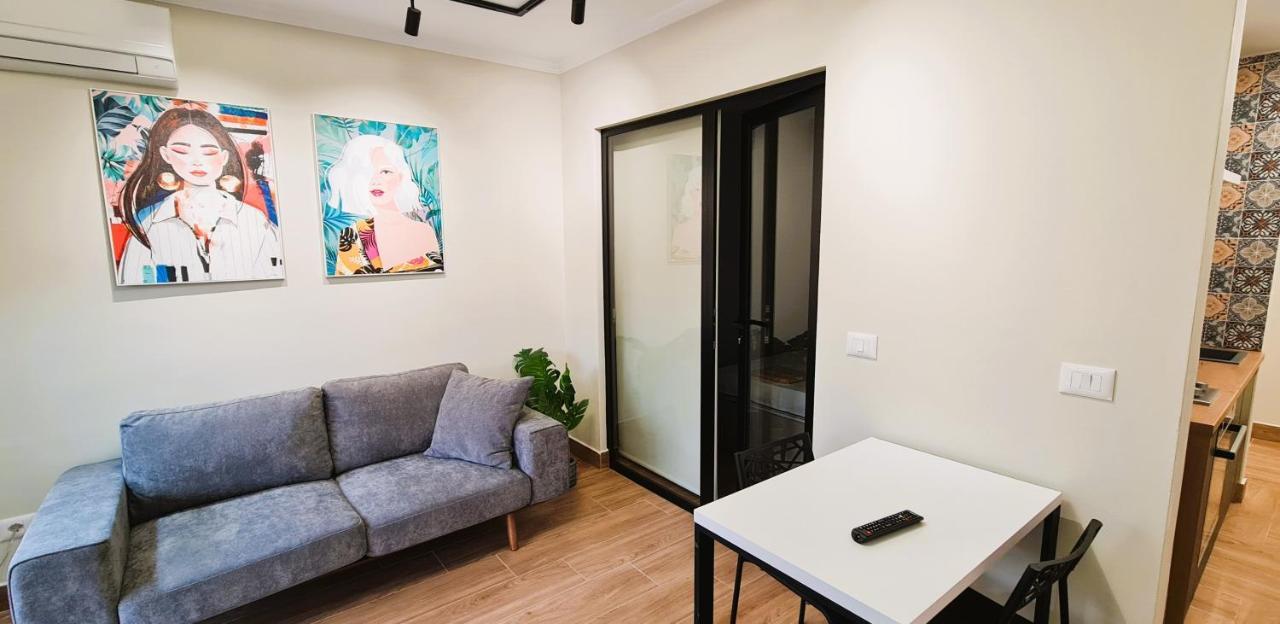 טיראנה 2V1 - Center Apartment 1 מראה חיצוני תמונה